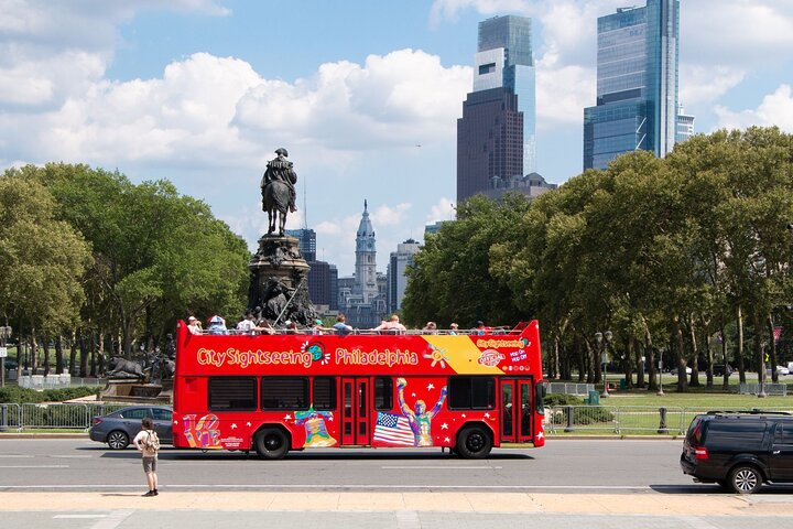 City Sightseeing Philadelphia HOHO Bus Tour + Bookable Extras - Photo 1 of 8